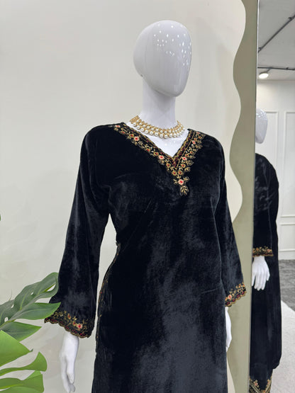 Velvet Kurta Set with Pockets