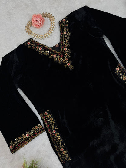 Velvet Kurta Set with Pockets