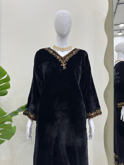 Velvet Kurta Set with Pockets