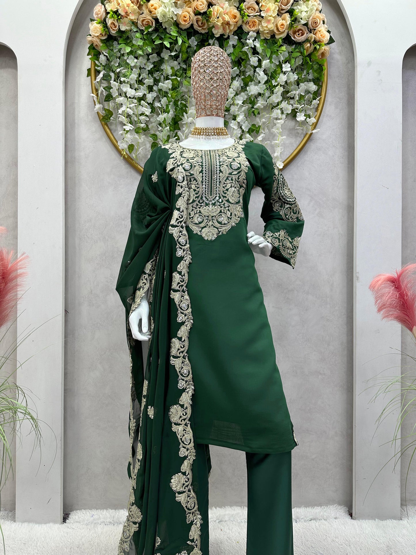 Embroidered Kurta Set in Green