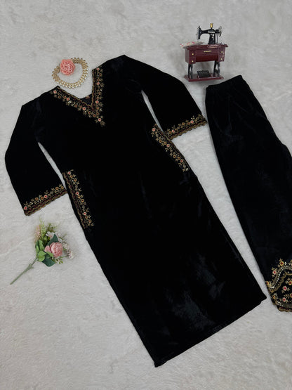 Velvet Kurta Set with Pockets