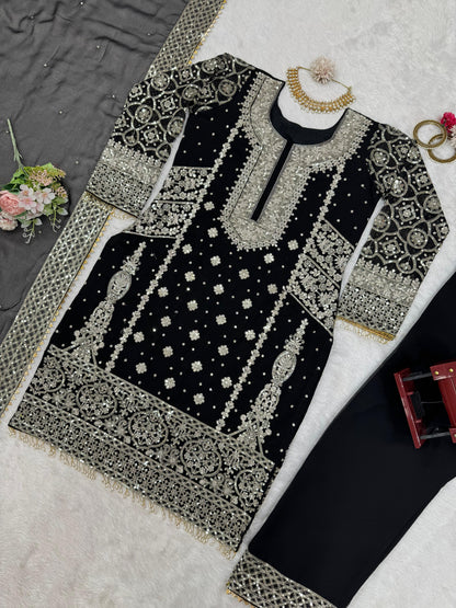 Embroidered Kurta Set