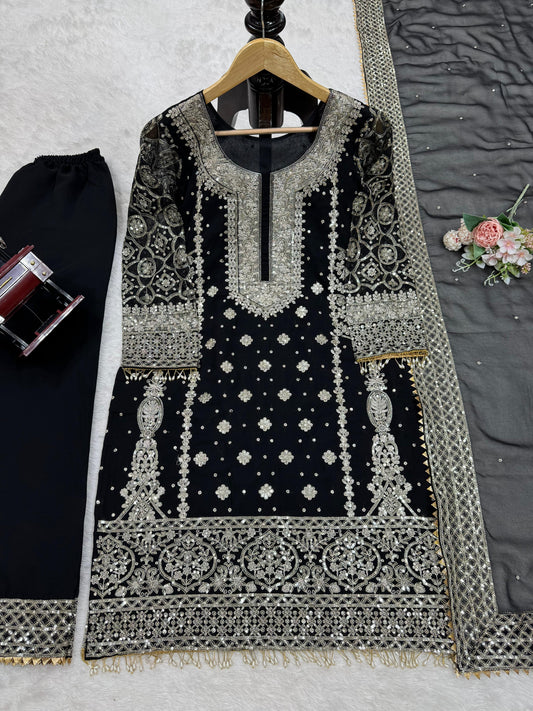 Embroidered Kurta Set