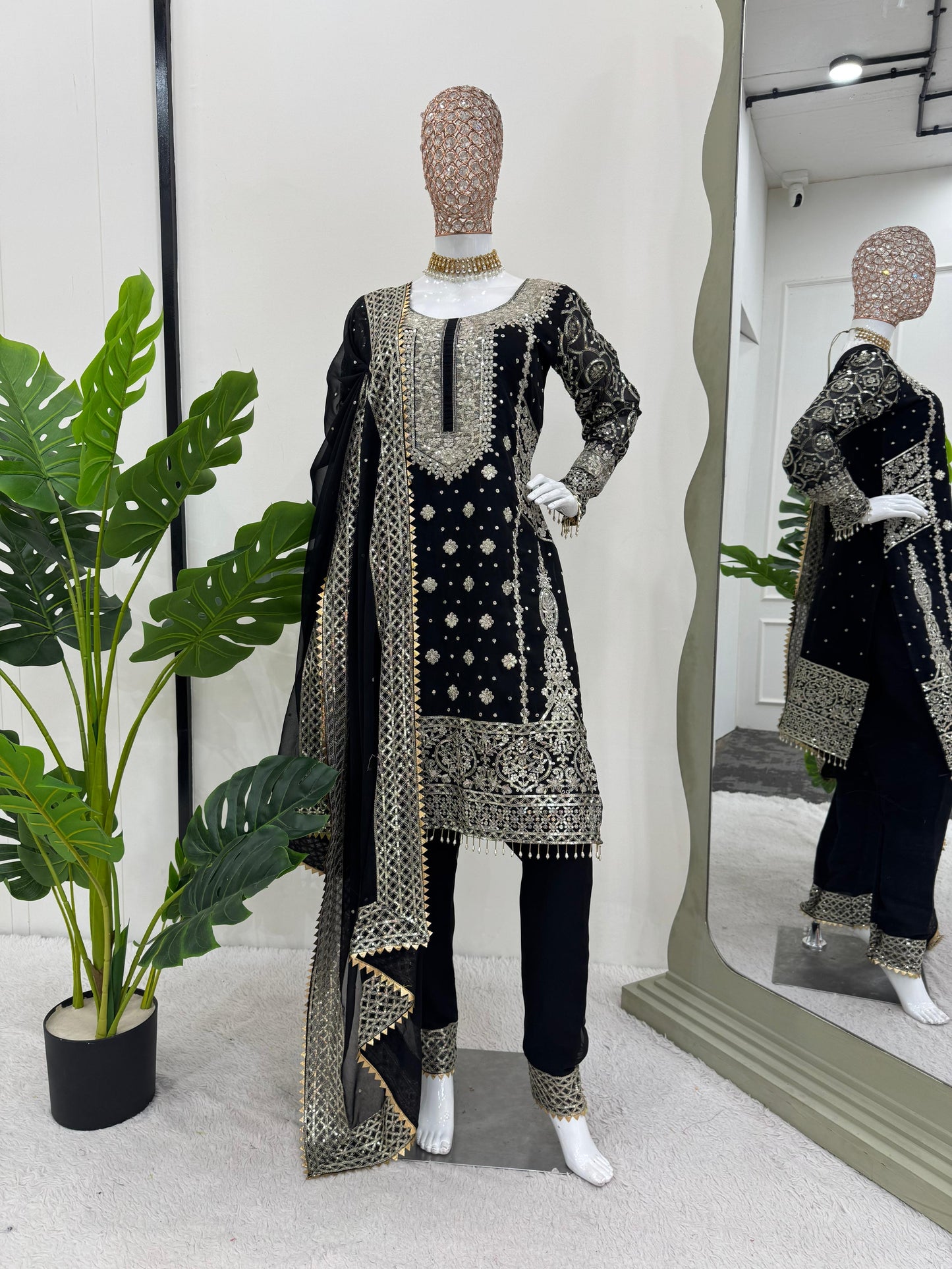 Embroidered Kurta Set