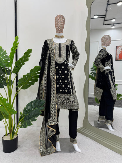 Embroidered Kurta Set