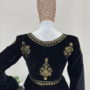 Velvet Slit Peplum Kurta Palazzo Set - Image 6
