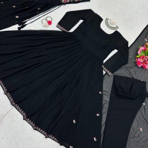 Anarkali Set with Shrug - Image 10