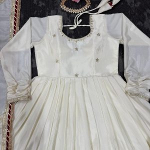 Pretty Anarkali Set - Image 8