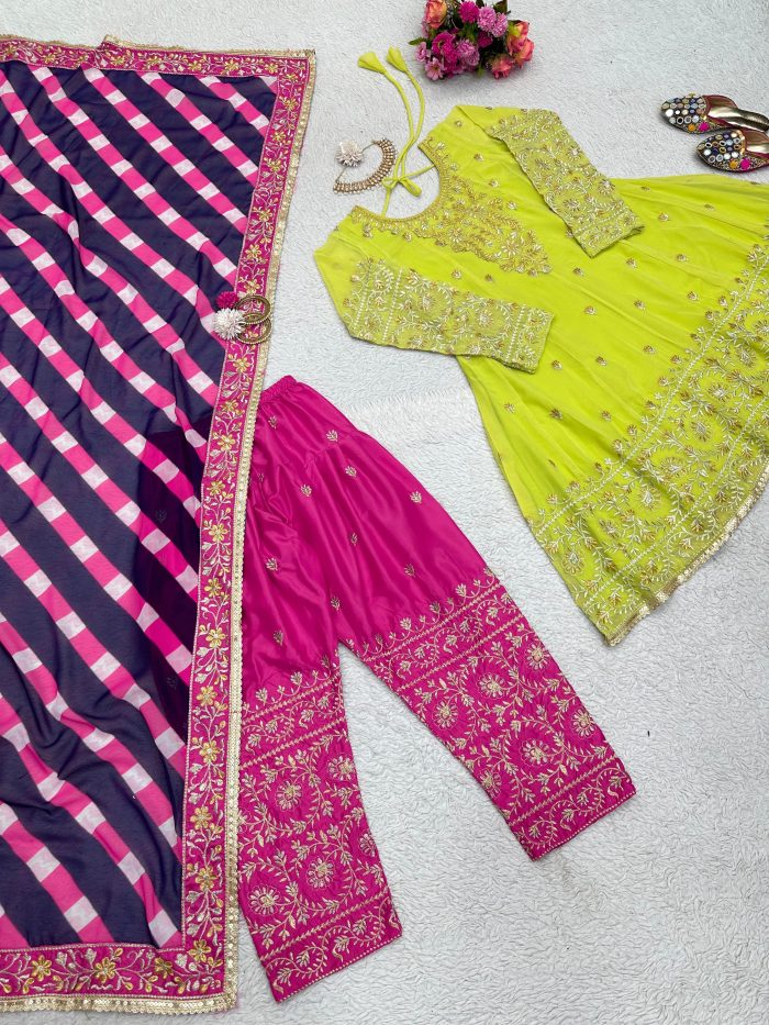 Aditi Rao Inspired Kurta Set - Image 5