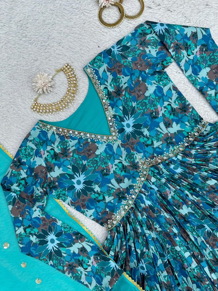 Alia Cut Kurta Set - Image 14