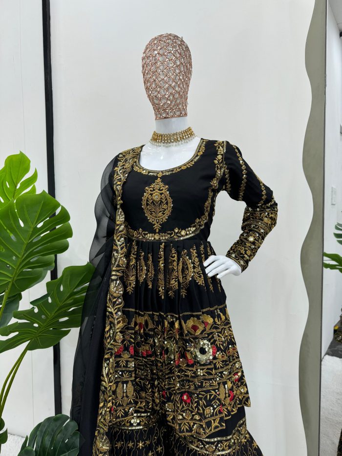 Black Gold Gharara Set - Image 5