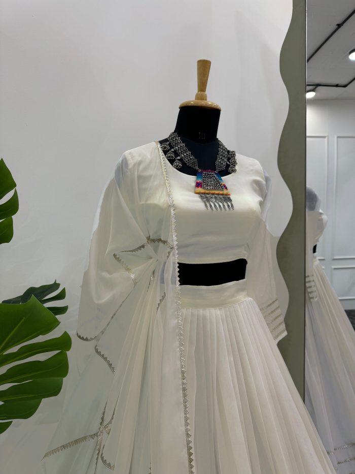 The Ivory Lehenga Set - Image 5