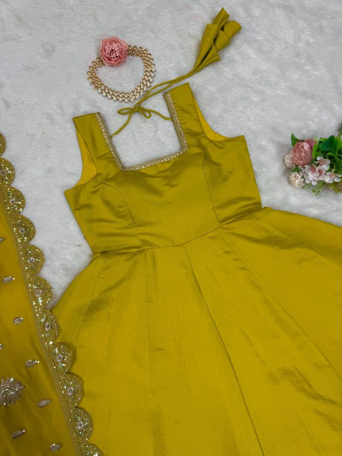 Anarkali Set - Image 9