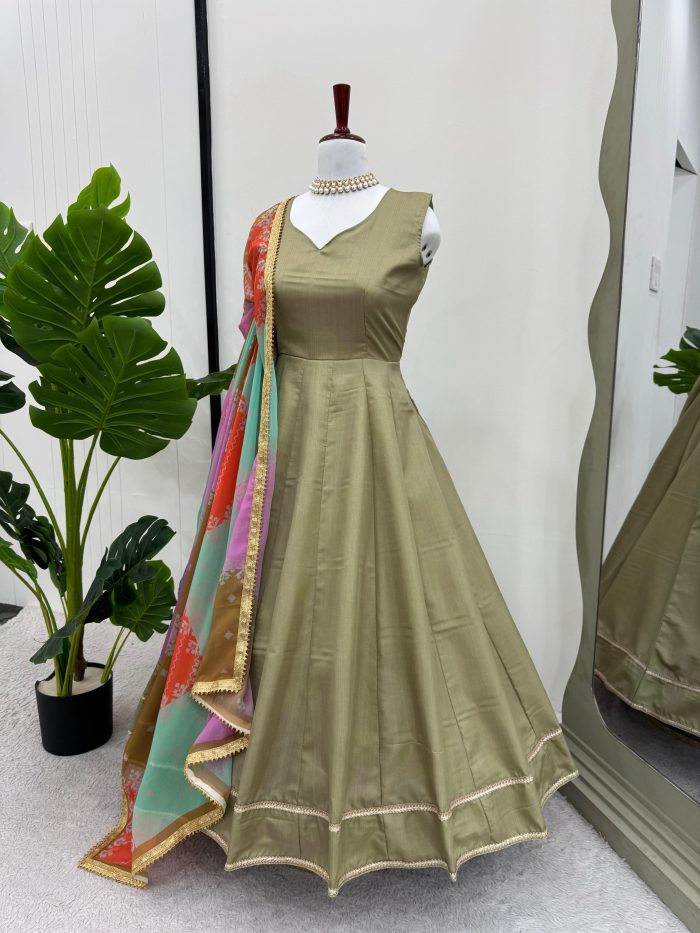 Basic Pretty Anarkali Set