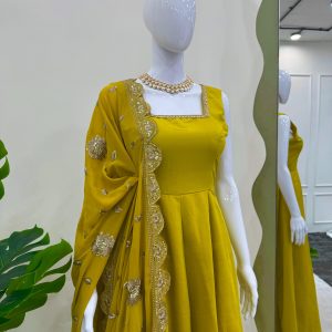 Anarkali Set - Image 3