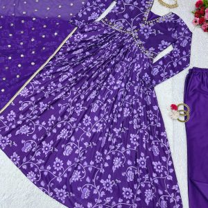 Alia Cut Suit Set - Image 7