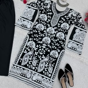 Chainstitch Work Kurta Set - Image 3