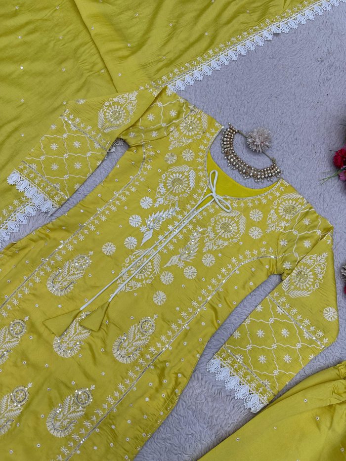 Basic Kurta Set in Yellow - Image 8