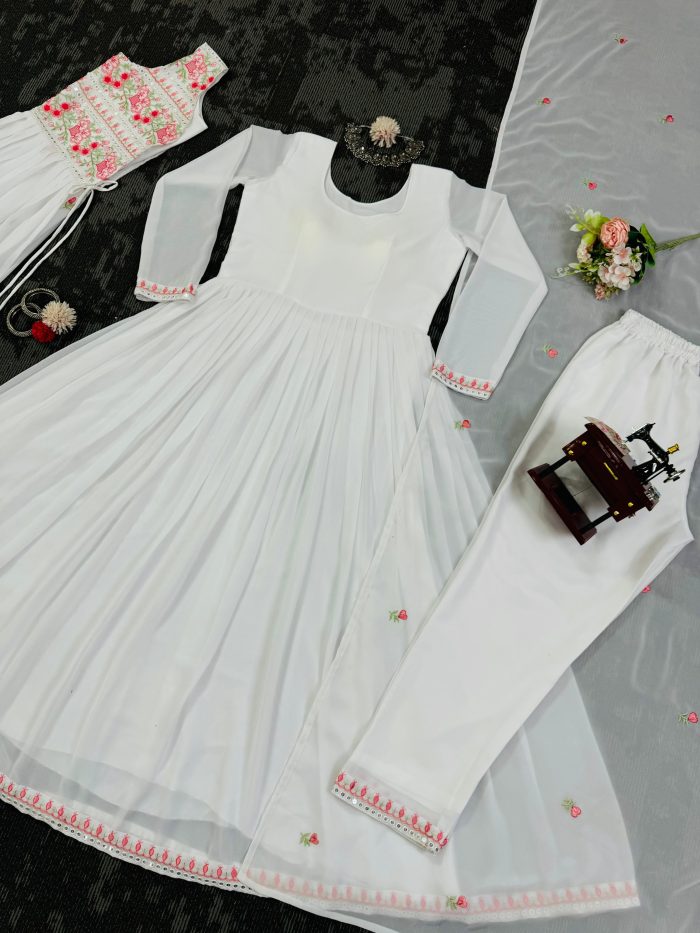 Anarkali Set with Shrug - Image 4