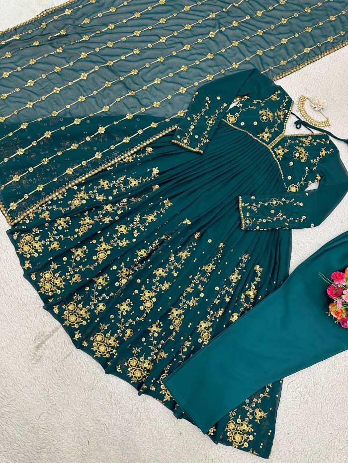 Embroidered Anarkali Set in Green - Image 3