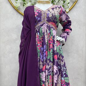Alia Cut Handwork Anarkali Set - Image 15