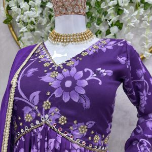 Alia Cut Suit Set - Image 3
