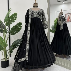 Designer Anarkali Gown in Black - Image 2