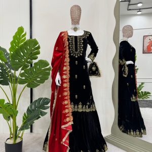 Velvet Sharara Set - Image 29