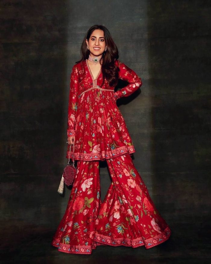 Alia Bhatt Inspired Kurta Sharara Set - Image 6