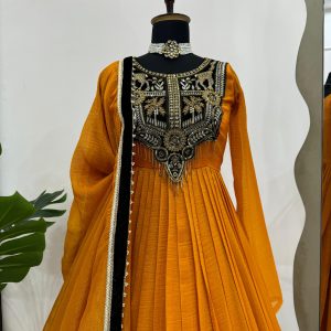Gold Crush with Velvet Anarkali - Image 3