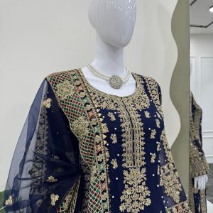 Bridal Kurta Set - Image 24