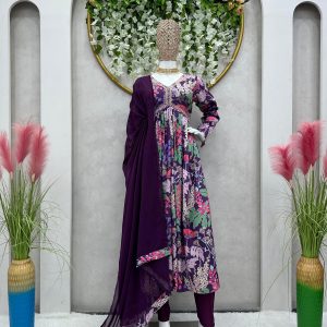 Alia Cut Handwork Anarkali Set - Image 14