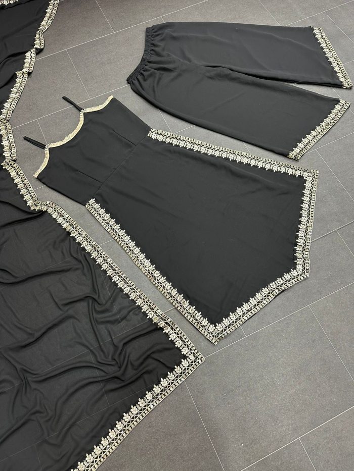 Asymmetric Hem Kurta Set with Dupatta - Image 17