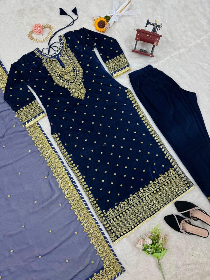 Designer Kurta Set in Velvet - Image 15