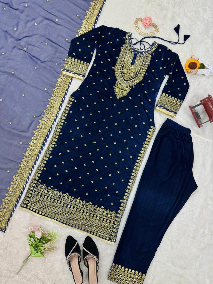 Designer Kurta Set in Velvet - Image 14