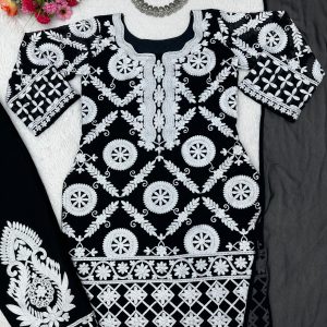 Chainstitch work Kurta Set - Image 2