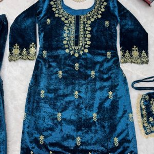 Velvet Sharara Set - Image 18