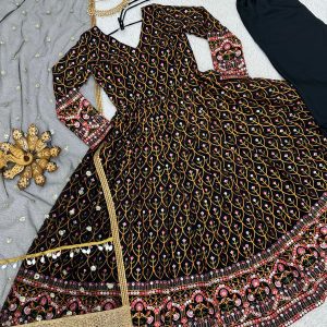 Fully Embroidered Anarkali Set - Image 10