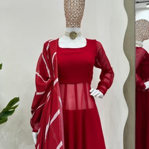 Red Anarkali Set - Image 5