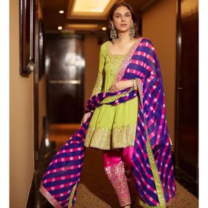 Aditi Rao Inspired Kurta Set - Image 2
