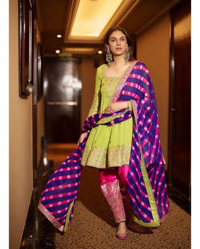 Aditi Rao Inspired Kurta Set - Image 2