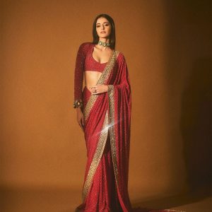 Ananya Pandey Inspired Sequins Saree in Red - Image 2