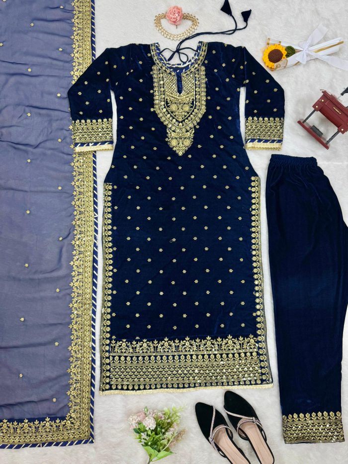 Designer Kurta Set in Velvet - Image 13