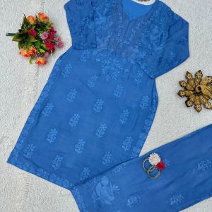 Chikankari Kurta Set - Image 10