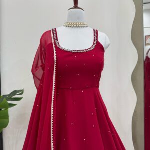 Pretty Anarkali Set - Image 4