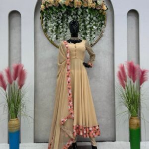 Basic and Beautiful Anarkali Set - Image 9