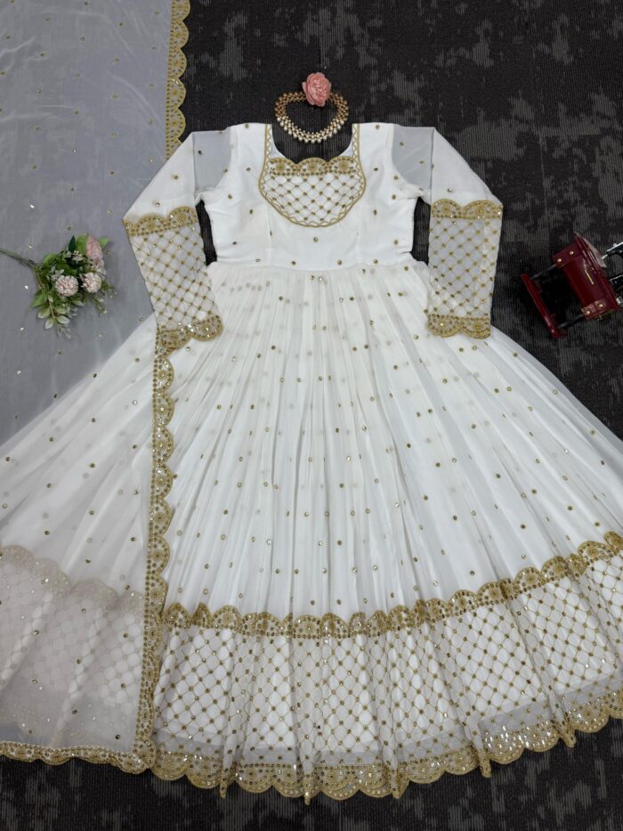 White Embroidered Anarkali - Image 4