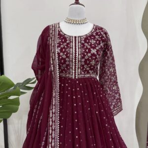 Bridal Anarkali with Dupatta - Image 4