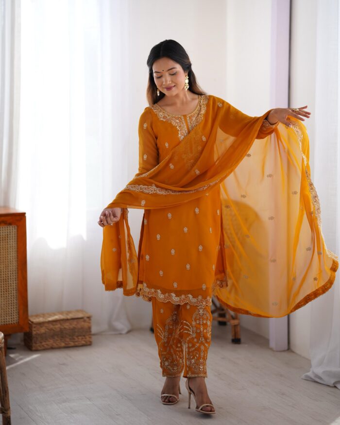 Embroidered Cut Work Kurta Set - Image 3