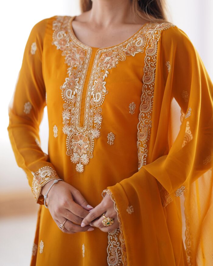 Embroidered Cut Work Kurta Set - Image 6